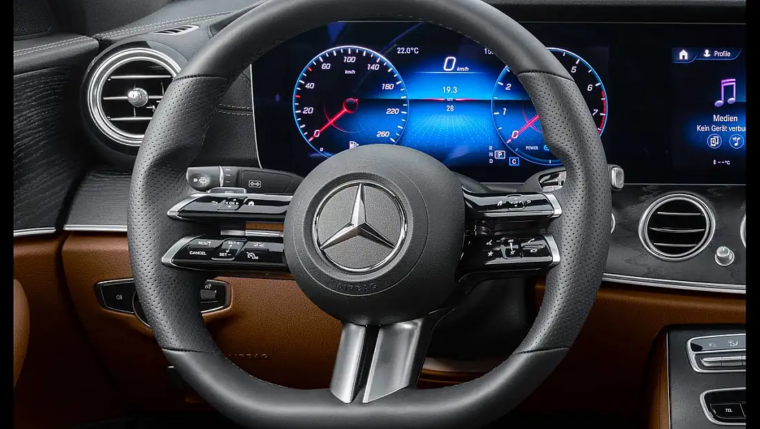 Mercedes-Benz’den elektronik çağa geçiş! Klasik direksiyonlar tarih oluyor