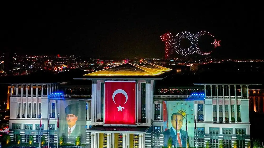 100. Yıl marşı dünyaya tanıtıldı