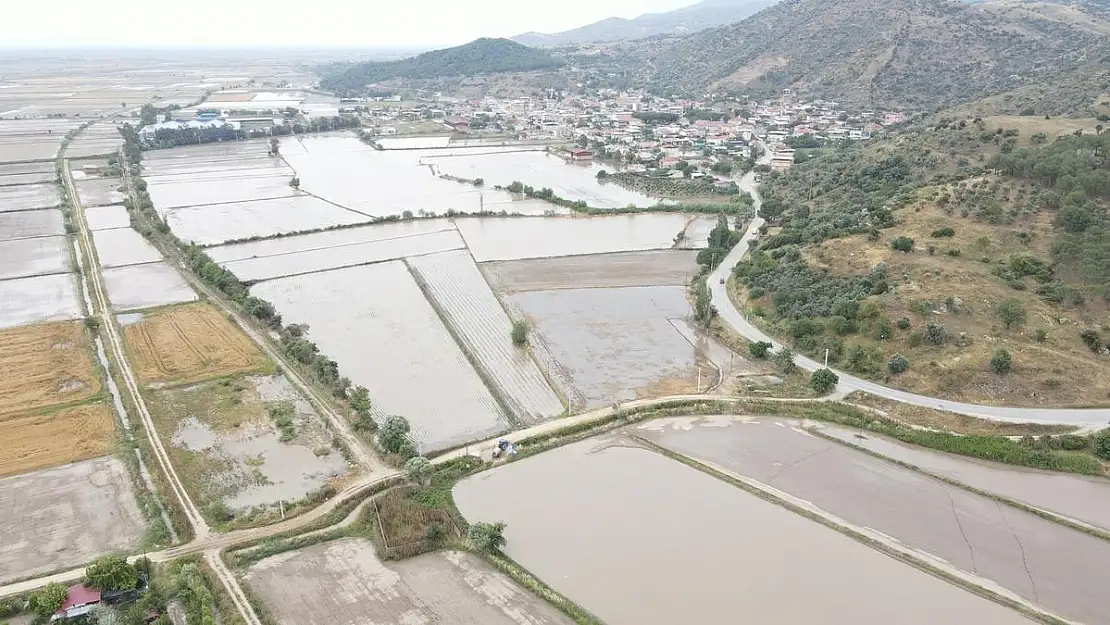 11 bin dönüm sular altında