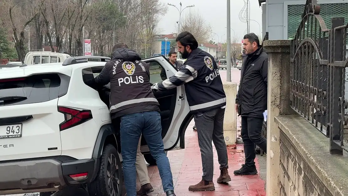 3 aylık eşini defalarca bıçaklayan koca tutuklandı