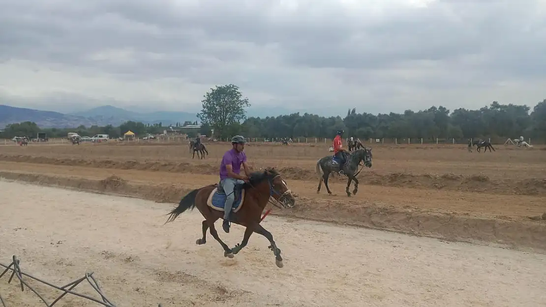 3. Geleneksel Tire Rahvan At Yarışları başladı