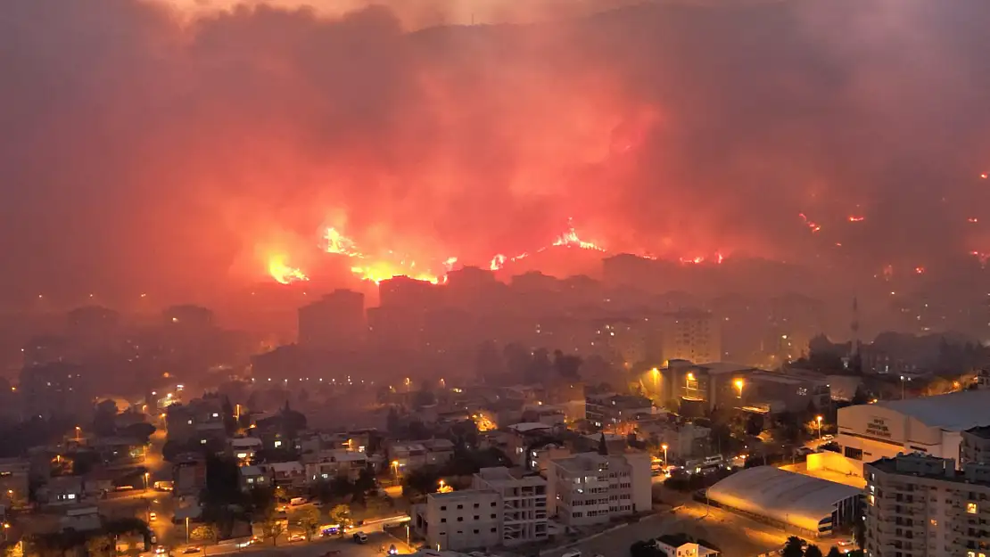 4 gün süren Karşıyaka yangınından geriye hüzün dolu fotoğraflar kaldı