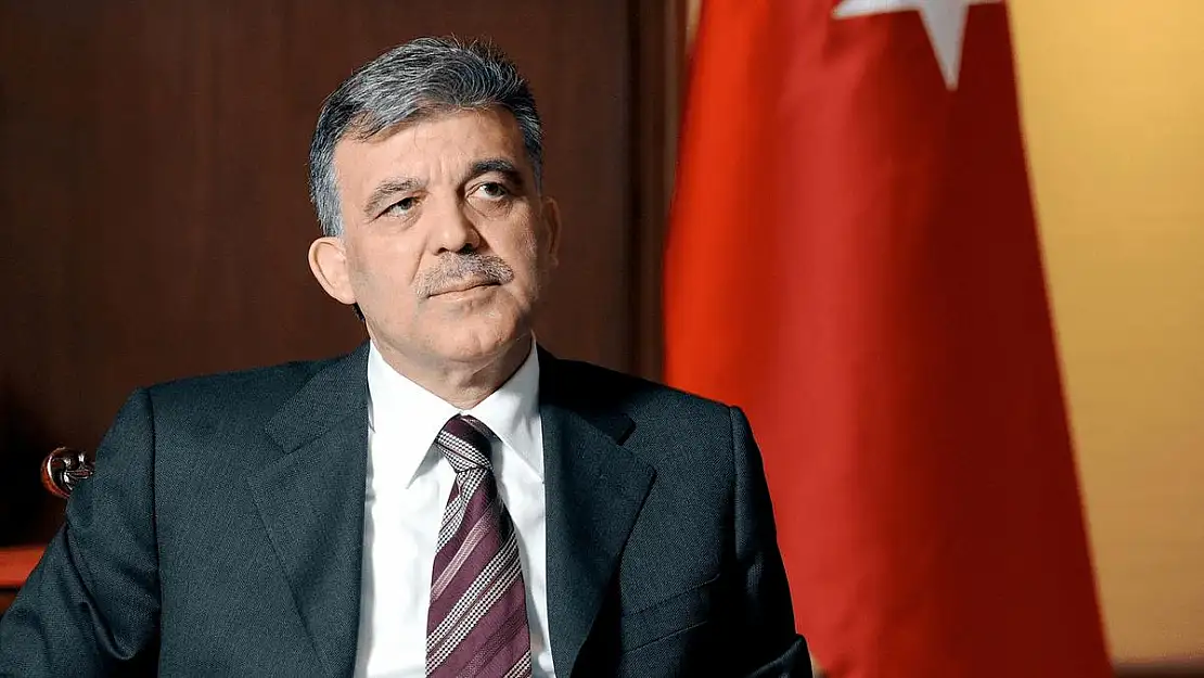 Abdullah Gül: Hukuk kaosu hızlı şekilde çözülmeli