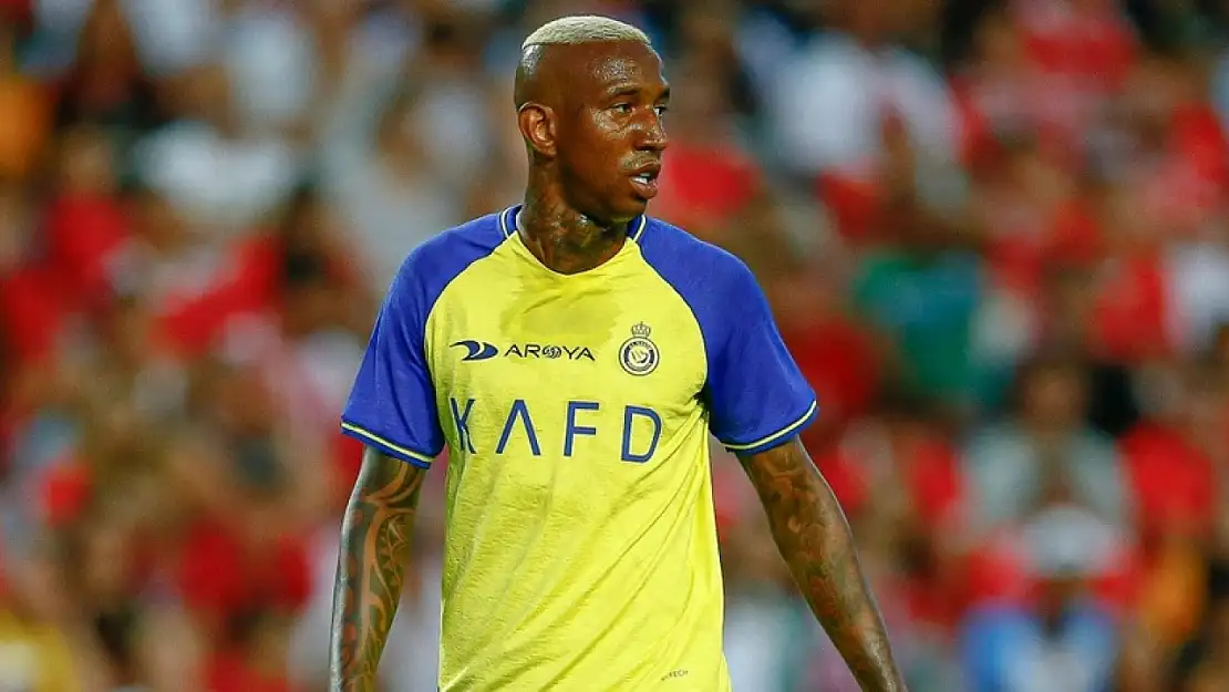 Adı Fenerbahçe ile anılan Talisca maç kadrosunda yok