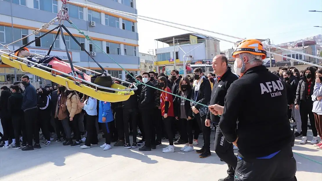 AFAD ekipleri deprem tatbikatı yaptı