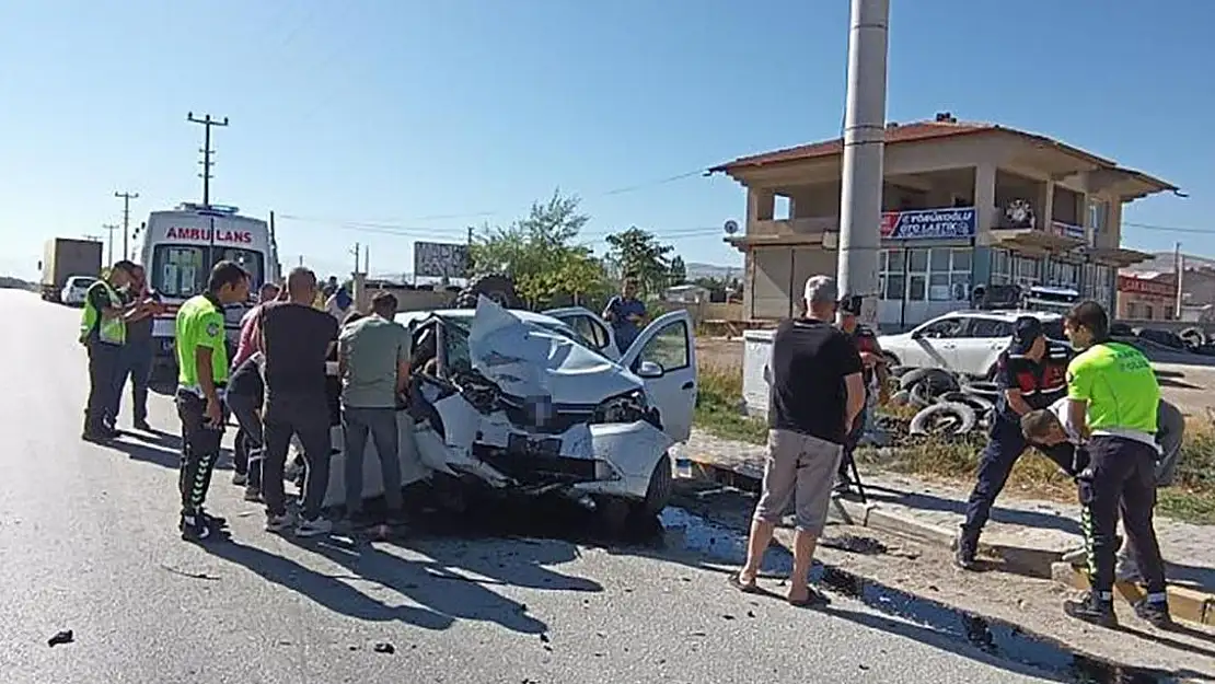 Afyon’da düğün yolunda aile faciayı yaşadı: 1 ölü, 2 yaralı