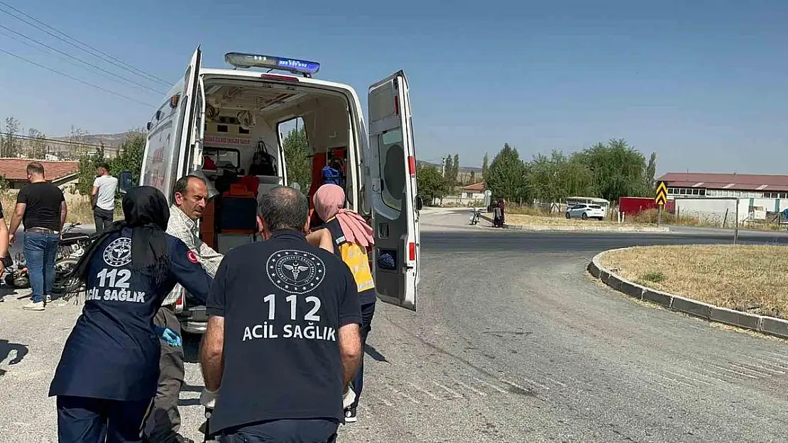 Afyon’da iki motosiklet kafa kafaya çarpıştı: 1 ölü