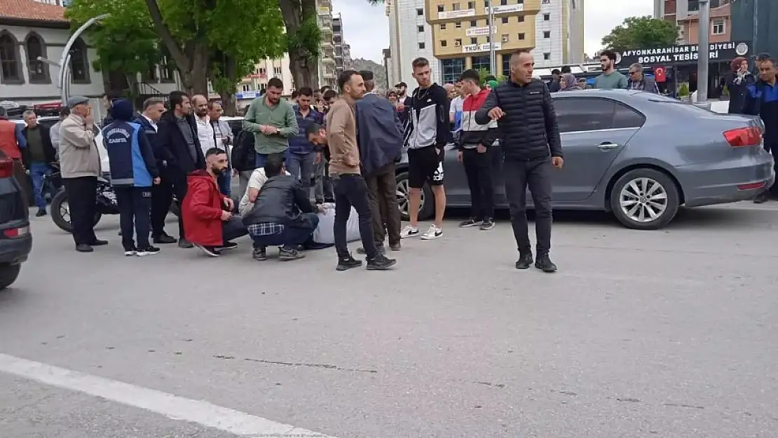 Afyon’da Motosikletin çarptığı yaya yaralandı