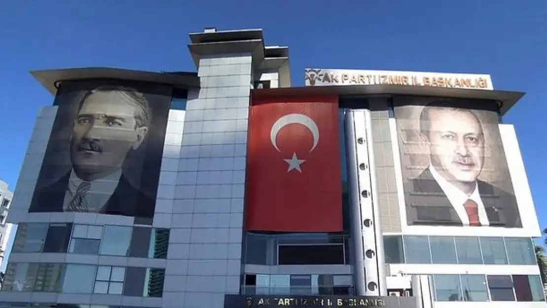 AK Parti İzmir İl Başkanlığı’nda sıcak saatler