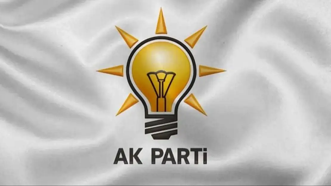 Ak Parti İzmir’de 14 ilçe başkanı istifa etti