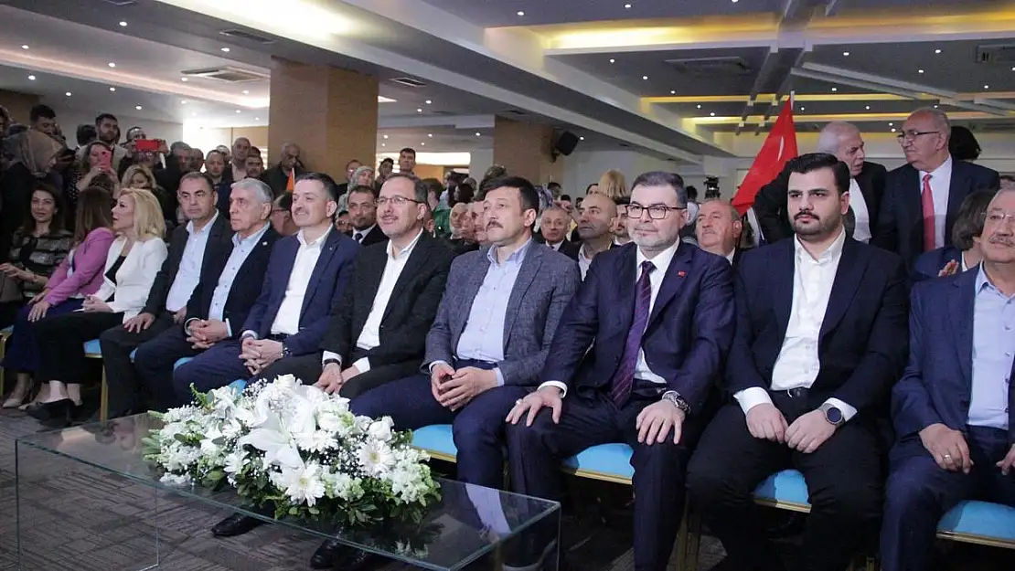 AK Parti İzmir’de bayramlaşma töreni