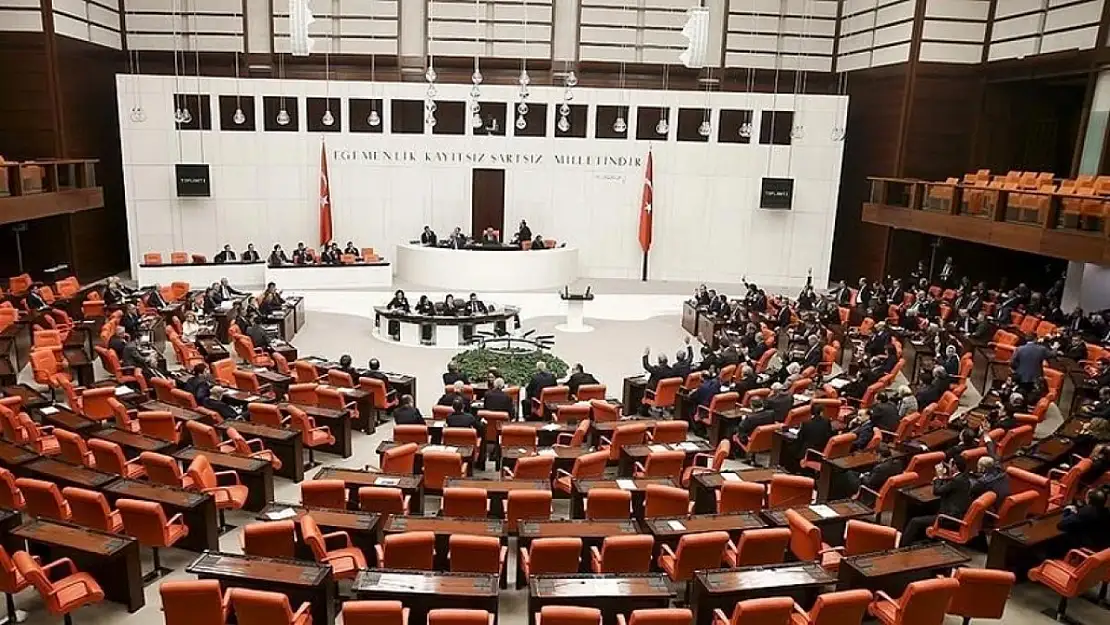 AK Parti TBMM Başkanlık Divanı'nda yeni isimler! İşte görev dağılımı