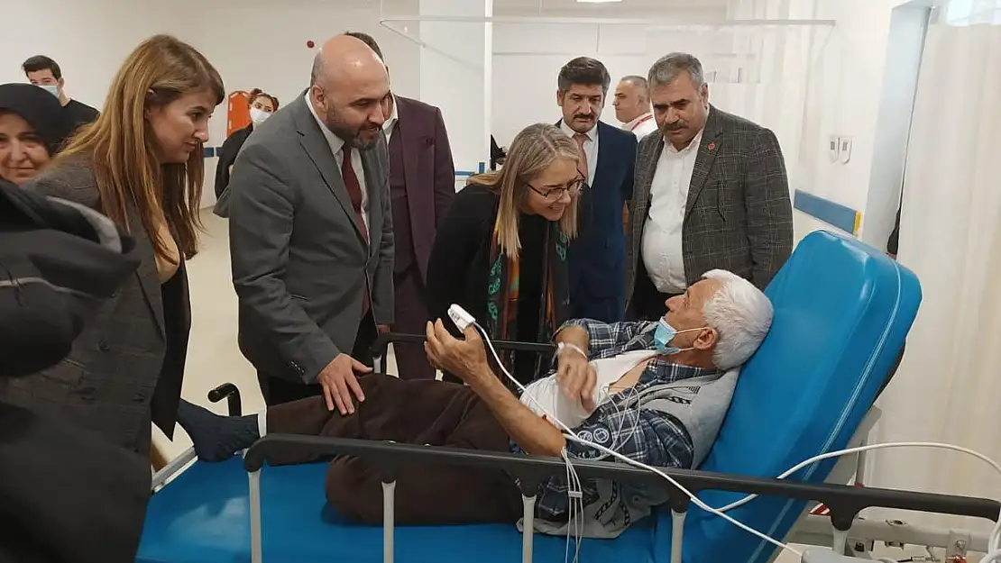 AK Partili Çankırı’dan Yeni Buca Seyfidemirsoy Hastanesine ziyaret