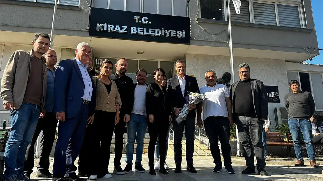 Ak Partili Özalan, Kiraz ve Beydağ’ı ziyaret etti