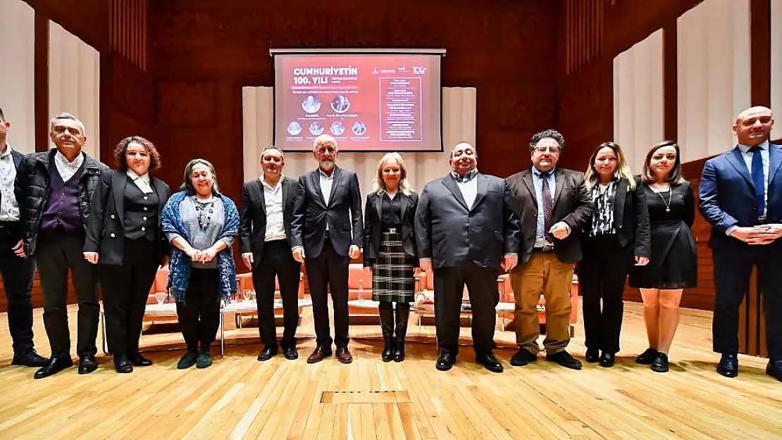 Akademisyenler ‘Yüzyılın Ekonomisi’ni anlattı