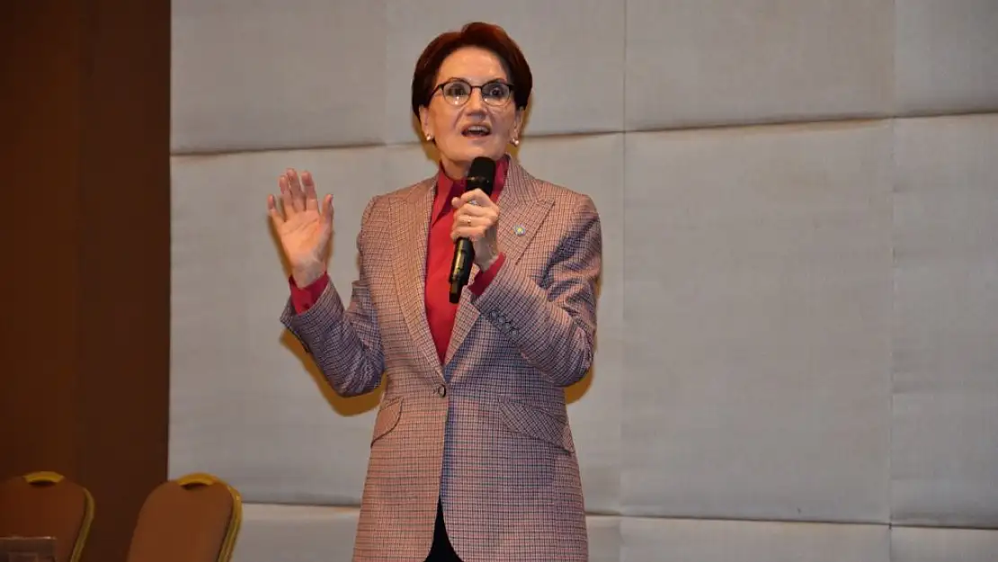 <strong>Akşener İzmir'den seslendi: Kadınlar arasında dayanışma çok düşük</strong>