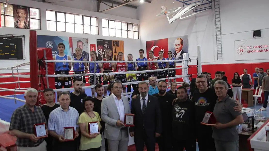 Alaşehir’de İller arası Halk Eğitim Kurumları Muaythai Şampiyonası