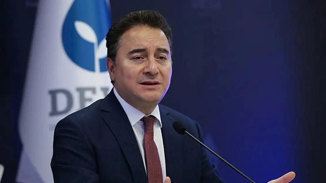 Ali Babacan 'Bir Kira Bir Yuva' kampanyasına bir maaşını bağışladı