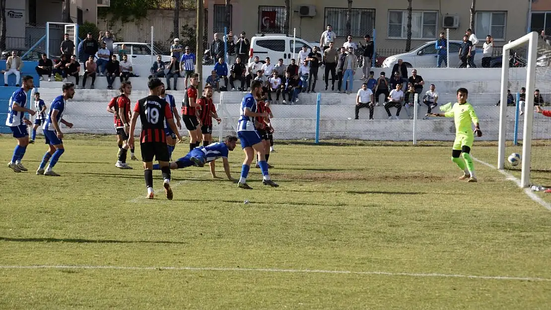 Aliağa Belediyespor, Çiğli Belediyespor’u 2-0 mağlup etti