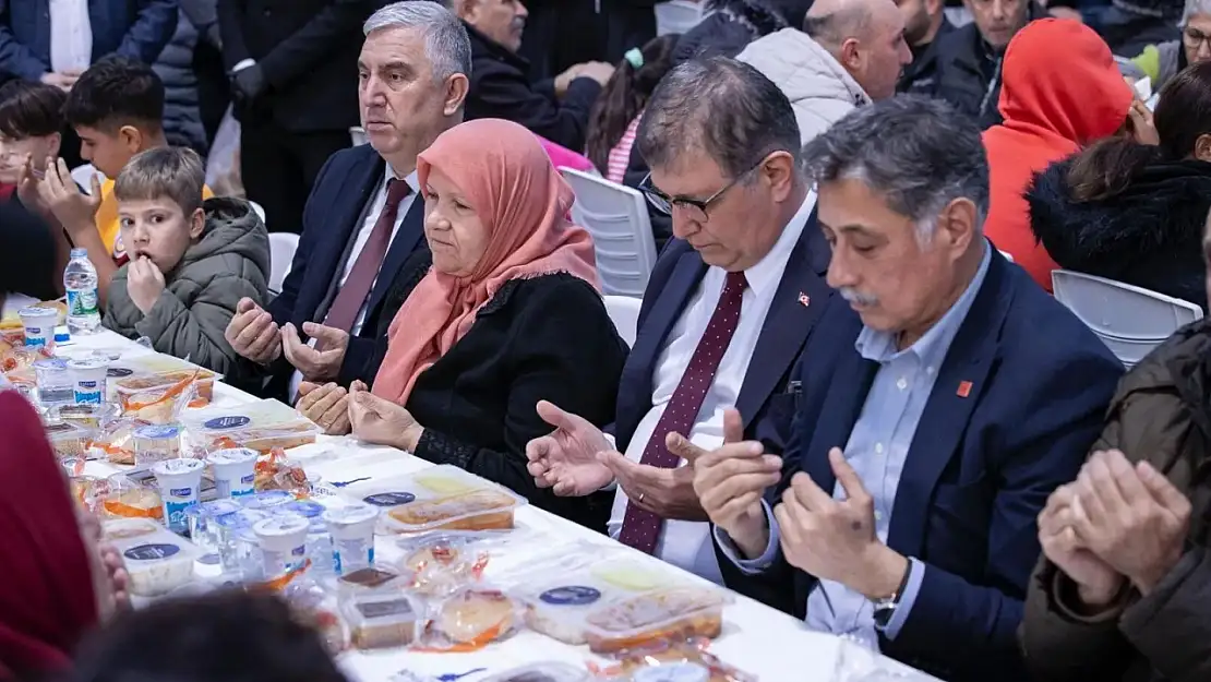 Aliağalılarla iftarda buluştu