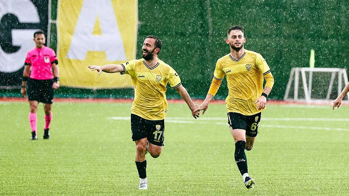 Aliağaspor FK liderliğe devam ediyor