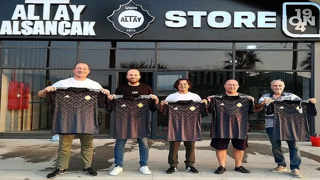 Altay 19on14 Mağazası Altay Alsancak Stadı’na taşındı