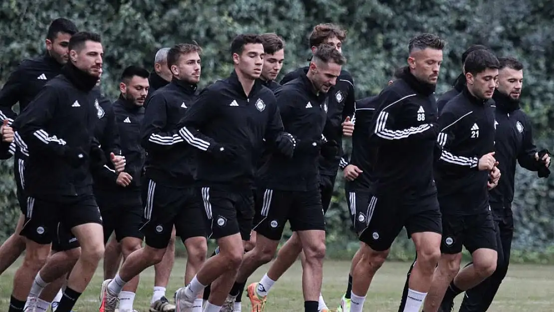 Altay'da oyuncular antrenmana çıkmadı