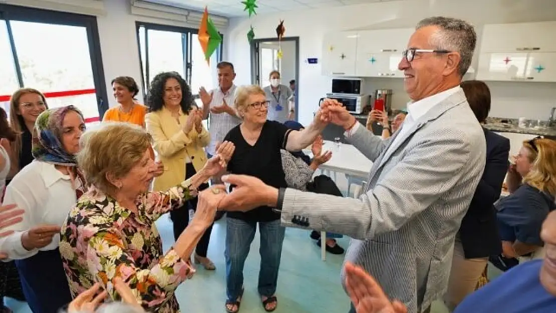 Alzheimer hastaları bu merkezde hayata tutunuyor