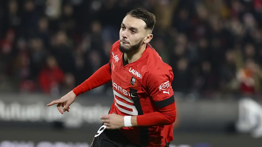 Amine Gouiri kimdir?