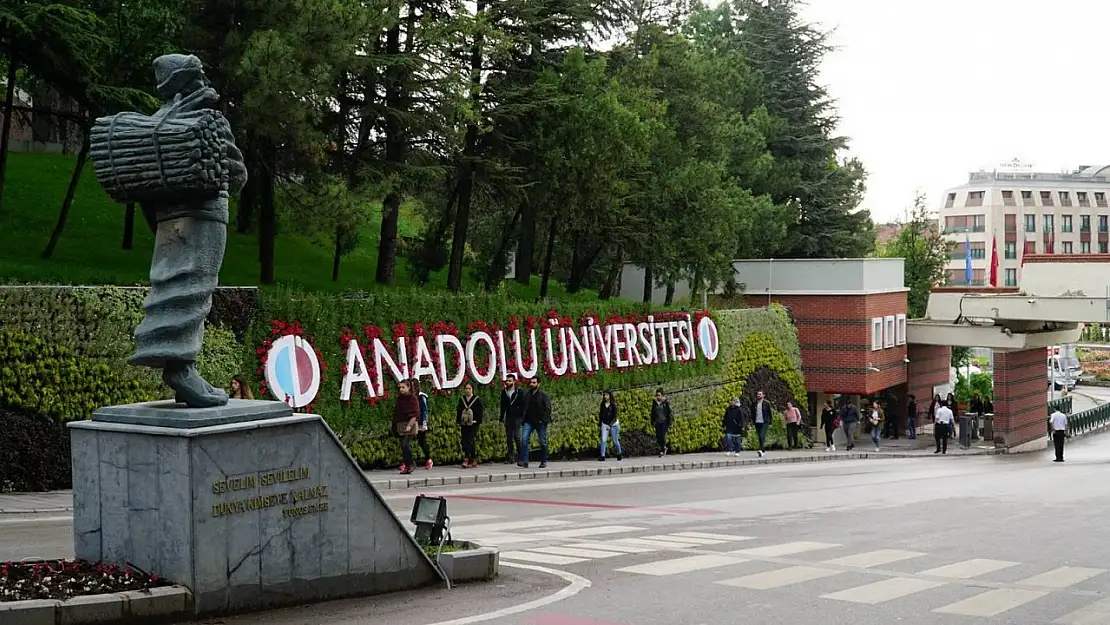 Anadolu Üniversitesi'ne 10 yeni bölüm geliyor: Yapay zekâ ve bilişimde büyük hamle