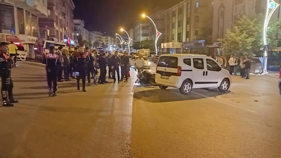 Ankara'da trafik kazası: Yaralı polisler var! 