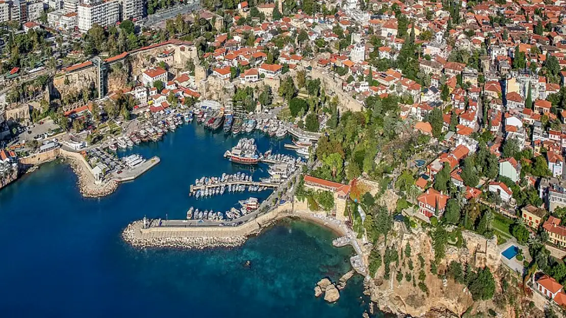 Antalya'da 1000 liralık plaj giriş ücretine Valilik müdahalesi: Bakın yeni fiyatı ne oldu?