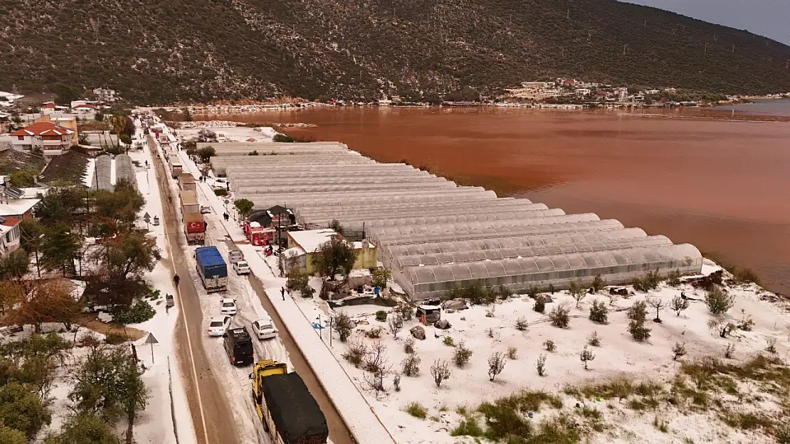 Antalya'da dolu ve sel felaketi: Belediye Başkanı açıklama yaptı! Antalya'da 5 gün hava nasıl olacak?