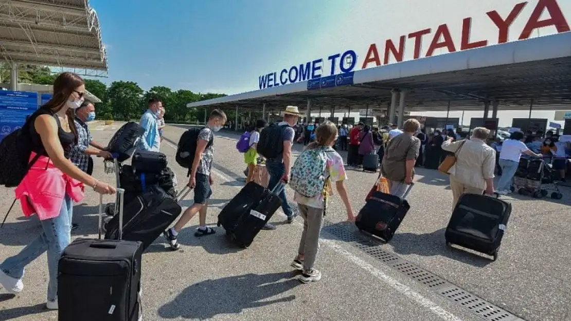 Antalya, turistlerin ilgi odağında!