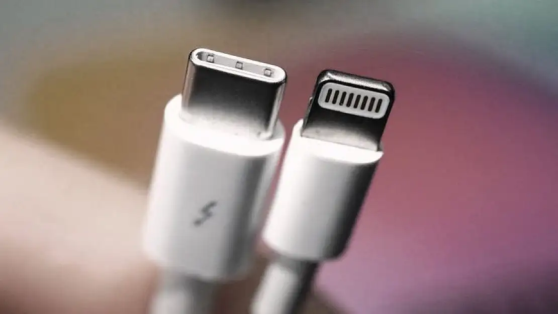 Apple Lightning kablodan vazgeçecek mi?