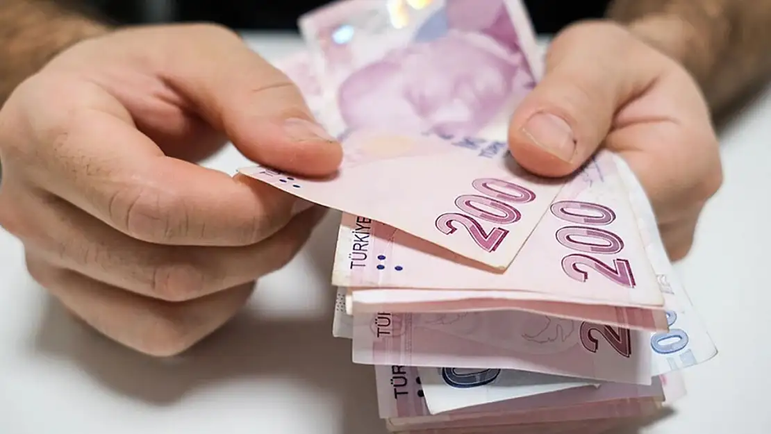 Asgari ücrete yüzde 30 zam verdi, zenginin vergi istisnasını arttırdı