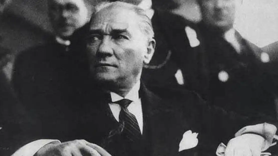 Atatürk'ün sesinden 'Fikrimin İnce Gülü'