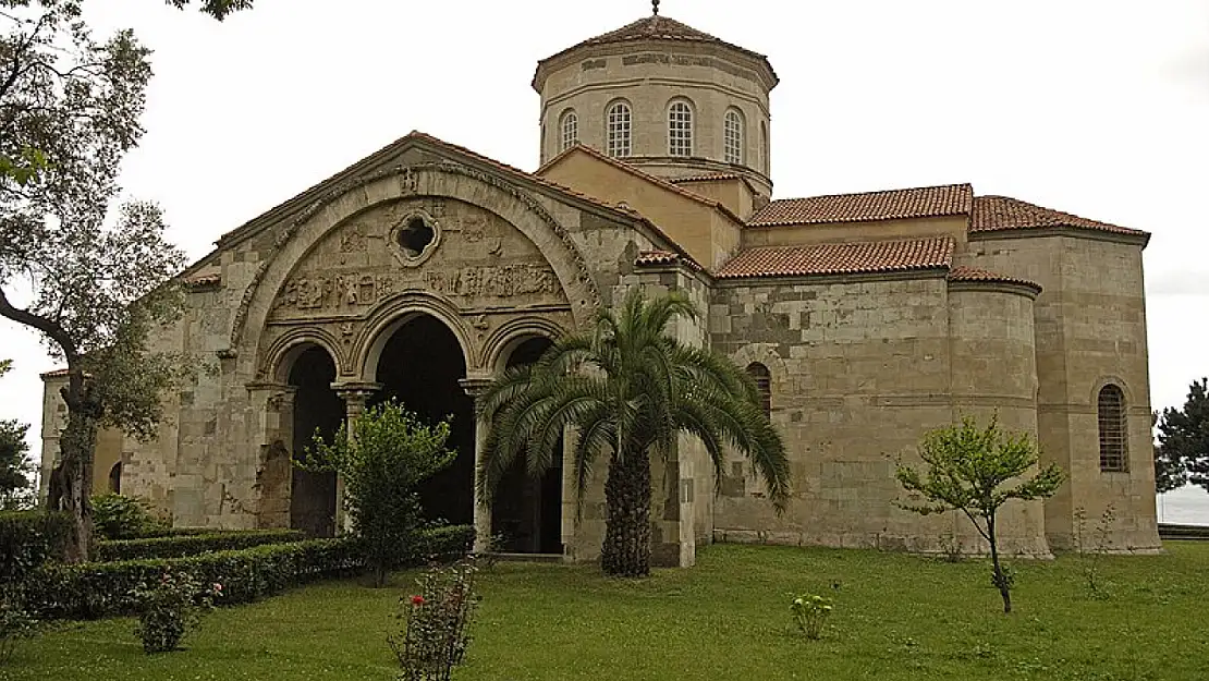 Ayasofya Kilisesi: Zamanın izlerini taşıyan efsanevi yapı!