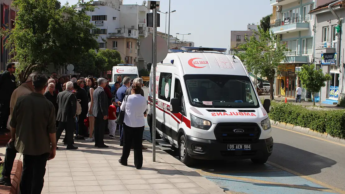 Aydın'da 23 Nisan töreninde bir genç kalp krizi geçirdi!