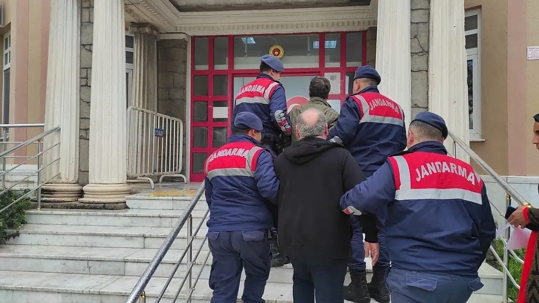 Aydın’da göçmen kaçakçıları yakalandı