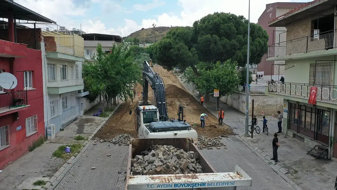 Aydın’da sıcak asfalt çalışmaları sürüyor