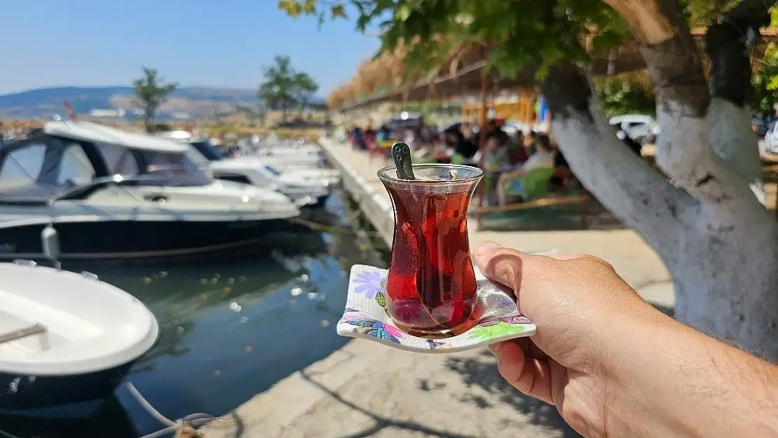 Baba-oğul 35 yıllık geleneği sürdürüyor