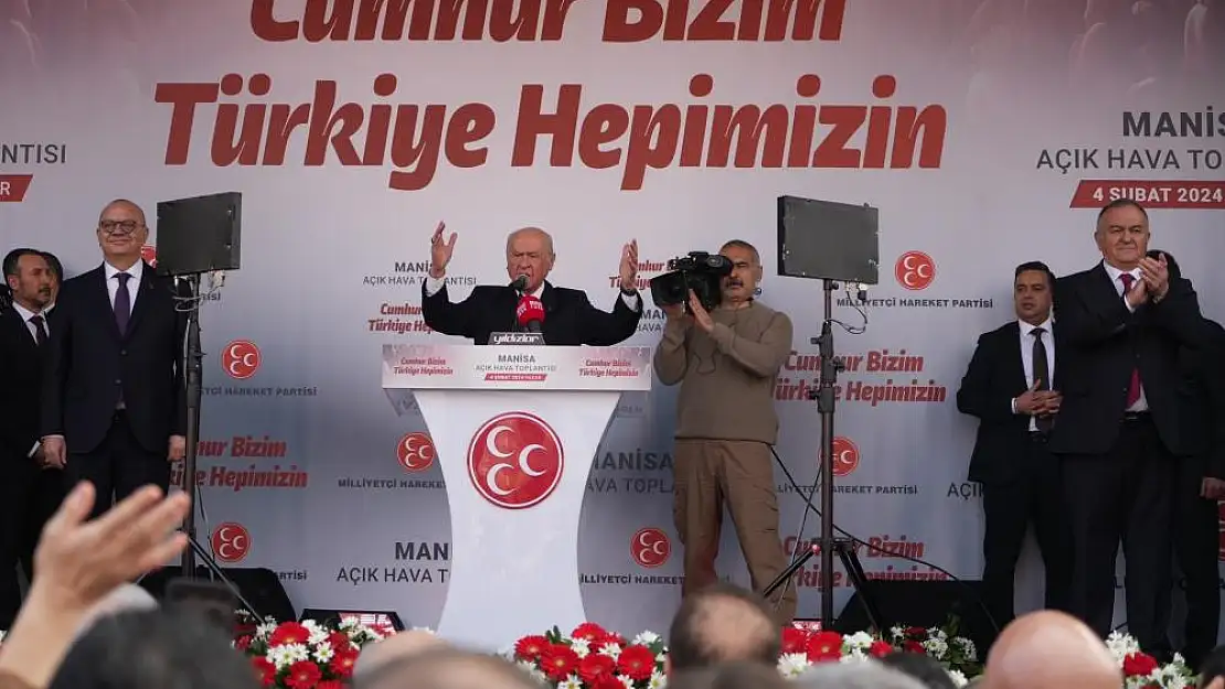 Bahçeli: Özgür Bey ateşle oynuyor, Özgür'e sahip çıkın