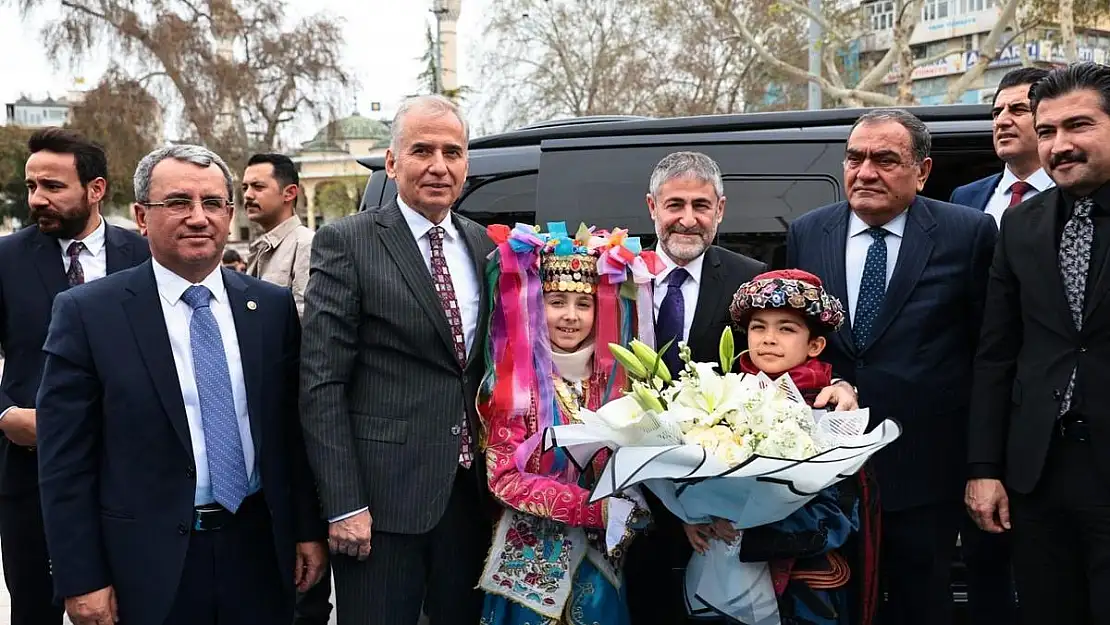 Ekonomi Bakanı Nureddin Nebati Denizli’de