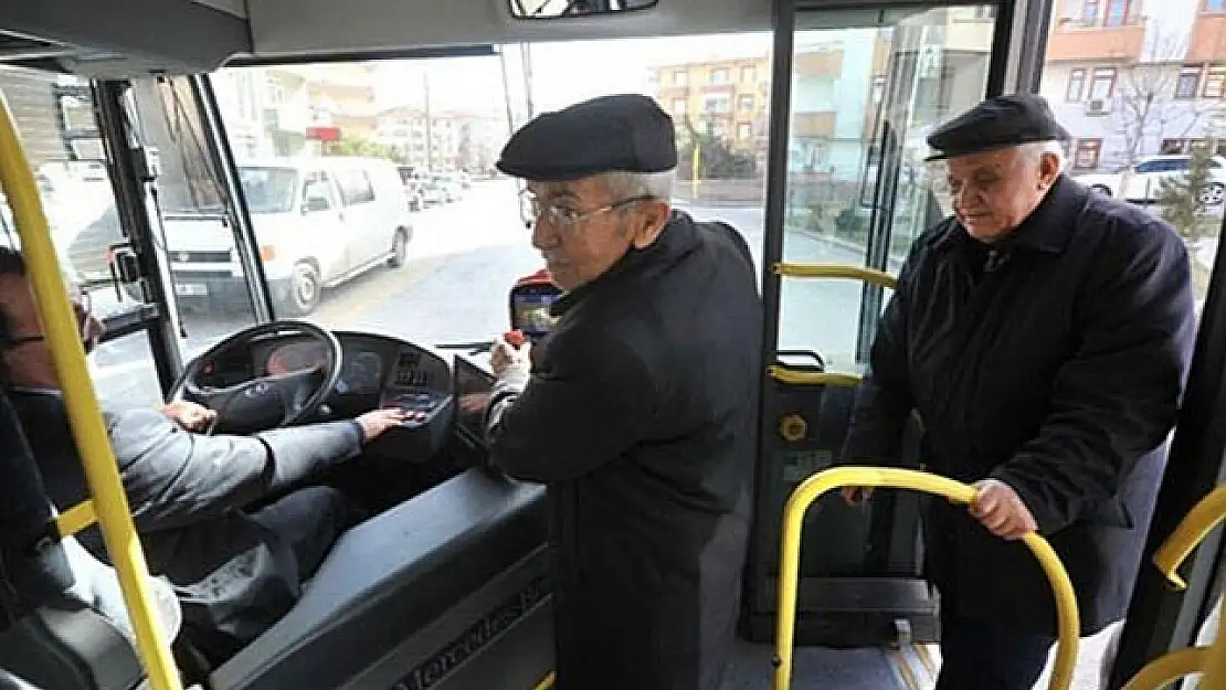 Bakanlık 65 yaş üzeri ücretsiz toplu taşıma kararını verdi!