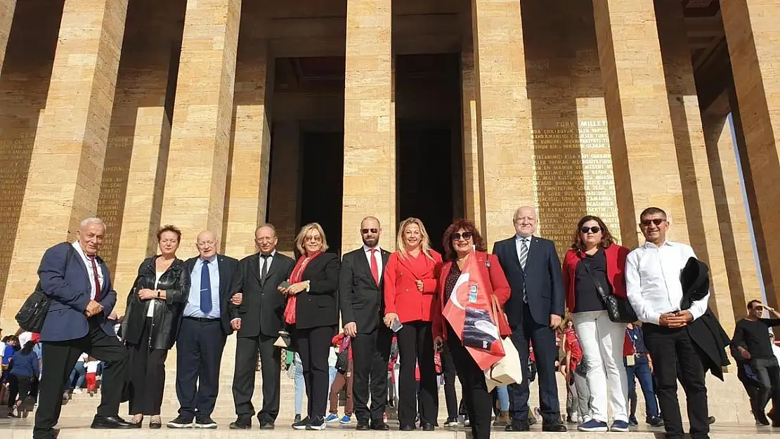 Basın Konseyi Yüksek İstişare Kurulu üyelerinden Cumhuriyet’in 100. Yılında Anıtkabir ziyareti