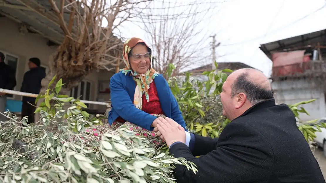 Başkan Çiçek mahalle ziyaretlerine devam ediyor