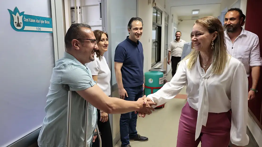 Başkan Mutlu tek tek gezdi, herkese bayramı erken getirdi