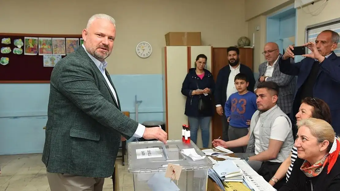 Başkan Pehlivan: 'Oylarımız demokrasi ve Menemen için'