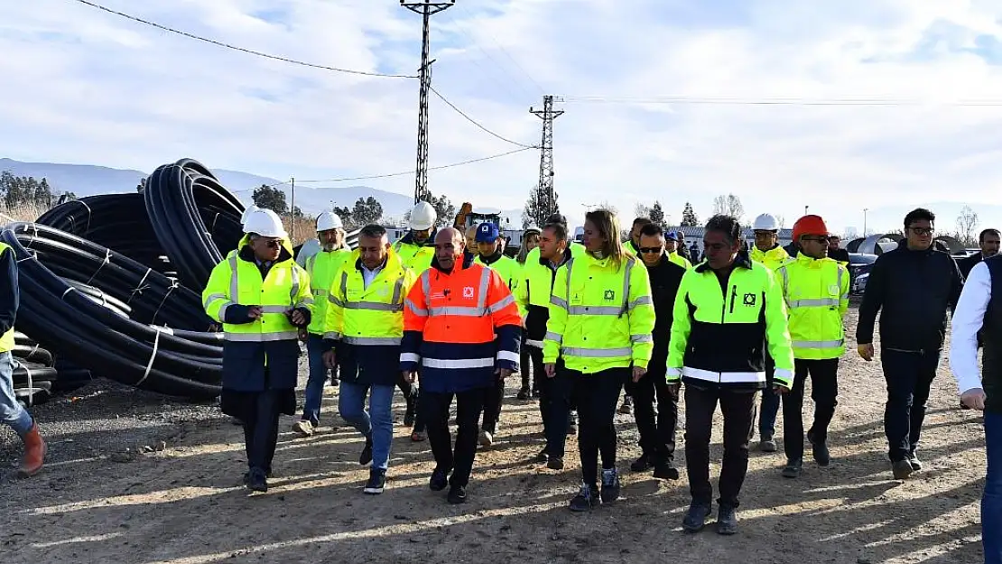 Başkan Soyer Çiğli İleri Biyolojik Atıksu Arıtma Tesisi'nin 4. Faz inşaatını inceledi